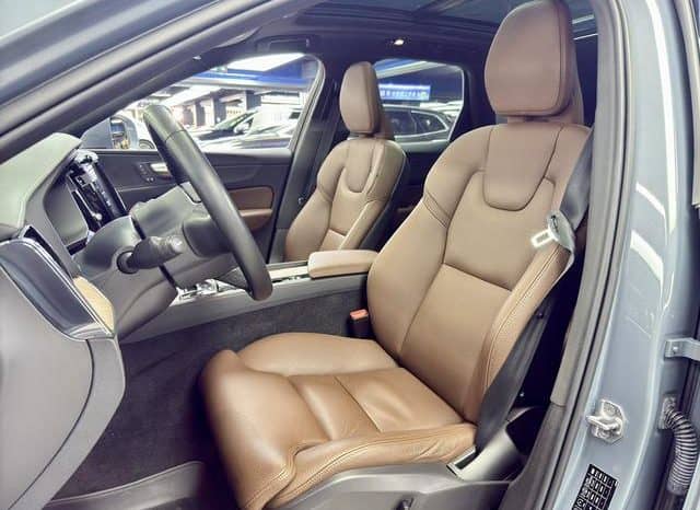 
								Volvo XC60 Recharge, 2022 full									