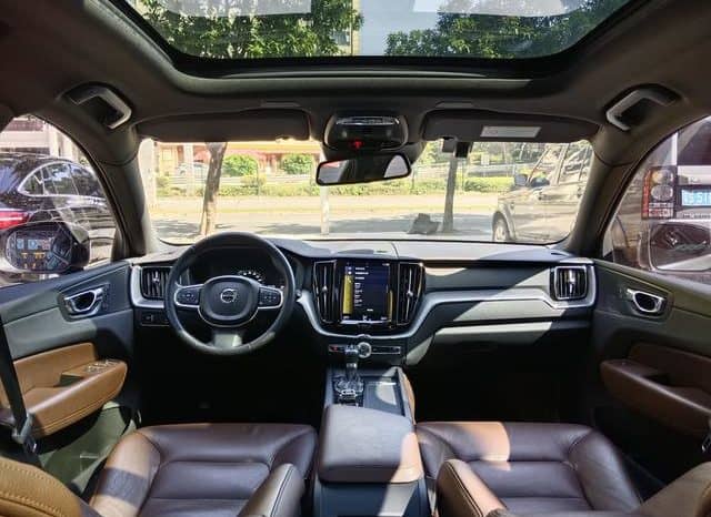
								Volvo XC60, 2021 full									