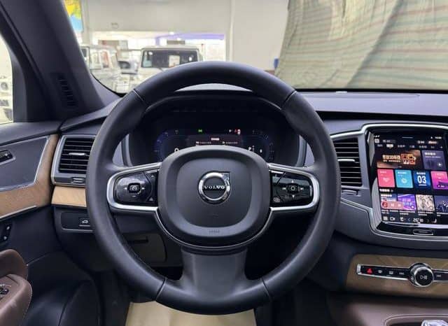
								Volvo XC90, 2024 full									