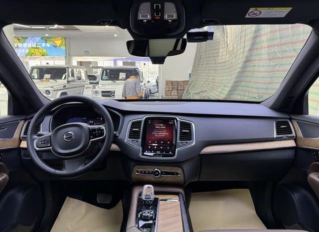 
								Volvo XC90, 2024 full									