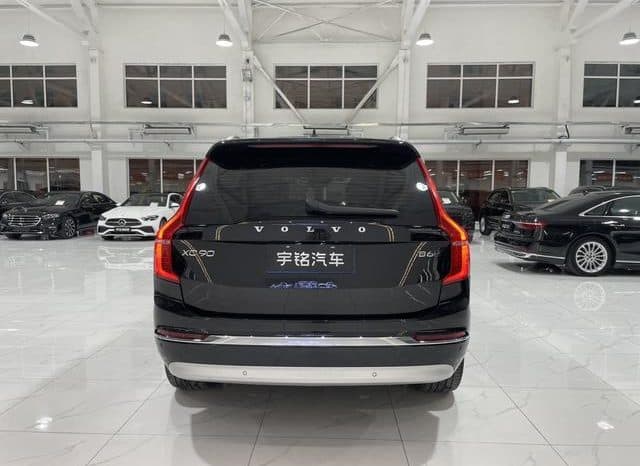 
								Volvo XC90, 2022 full									