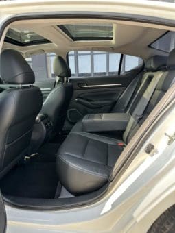 
										Nissan Altima (VI), 2021 full									