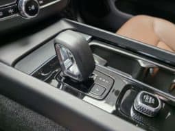 
										Volvo XC60, 2023 full									