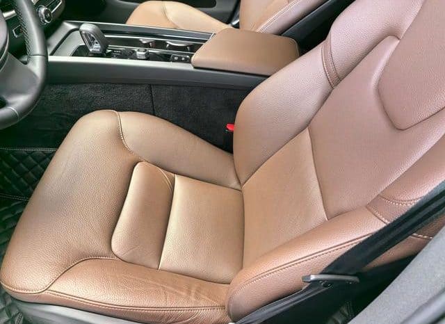 
								Volvo XC60, 2023 full									