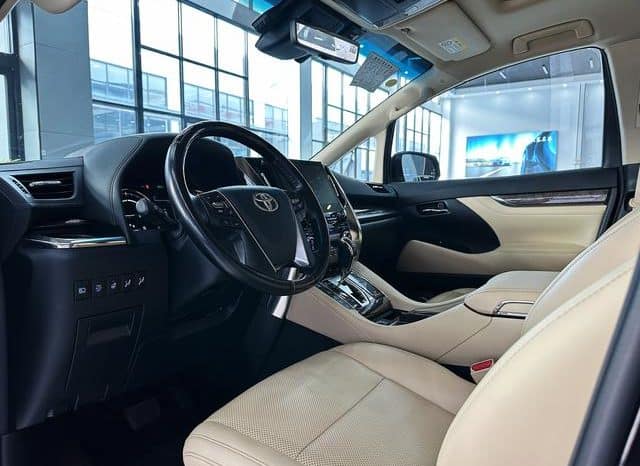 
								Toyota Vellfire, 2020 full									
