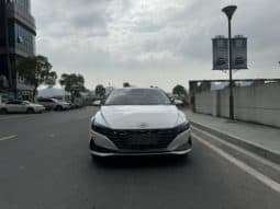 
										Hyundai Elantra (VII), 2023 full									