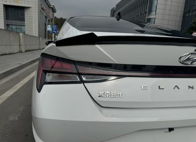 
								Hyundai Elantra (VII), 2023 full									