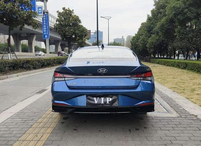 
								Hyundai Elantra (VII), 2022 full									