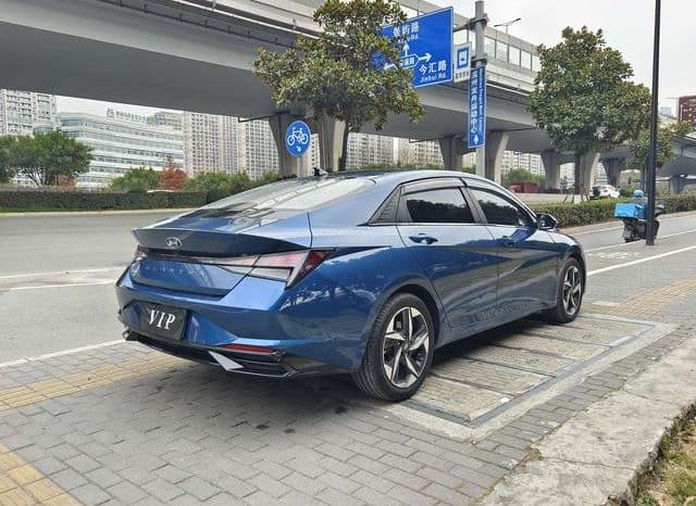 
								Hyundai Elantra (VII), 2022 full									