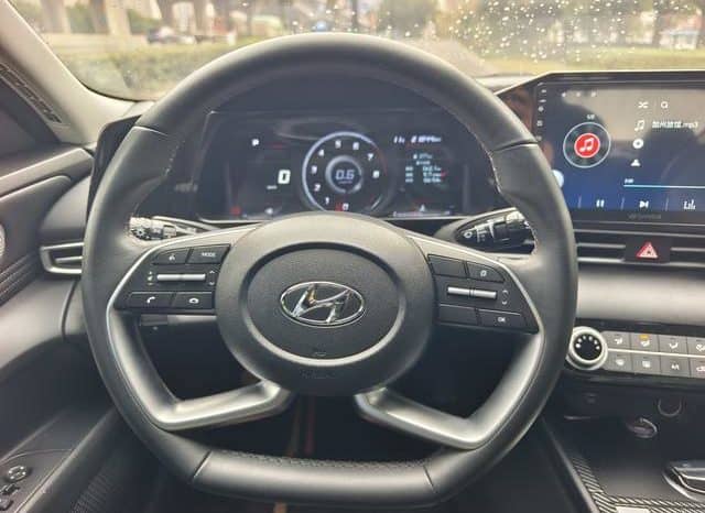 
								Hyundai Elantra (VII), 2022 full									