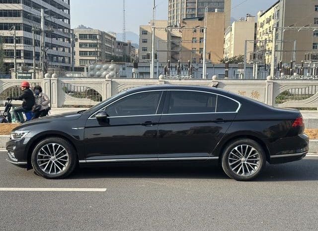 
								Volkswagen Magotan, 2021 full									