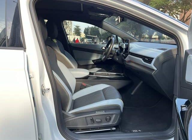 
								Volkswagen ID.4 X, 2023 full									