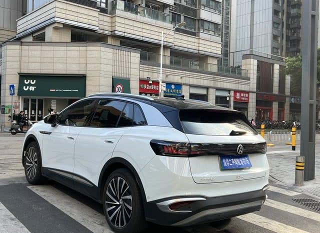 
								Volkswagen ID.4 X, 2023 full									