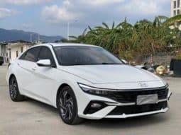 
										Hyundai Elantra (VII), 2024 full									