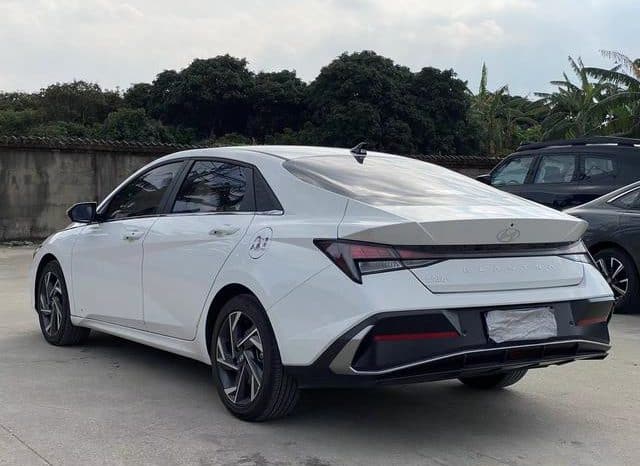 
								Hyundai Elantra (VII), 2024 full									