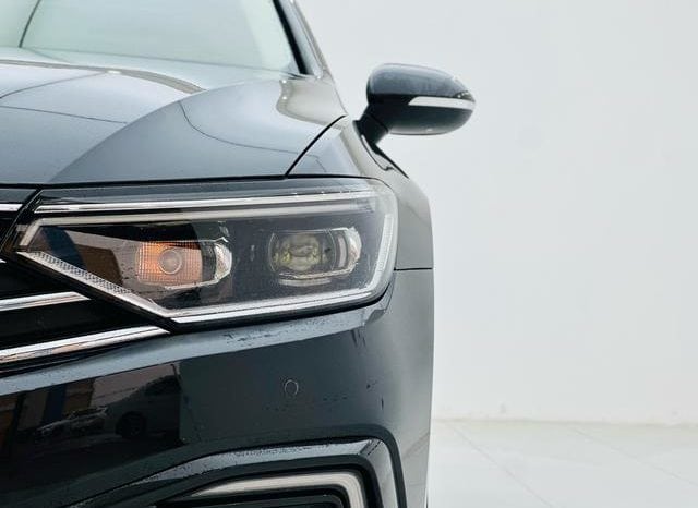 
								Volkswagen Magotan GTE, 2020 full									