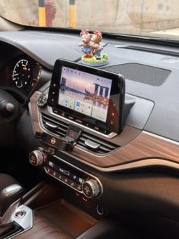 
										Nissan Altima (VI), 2022 full									