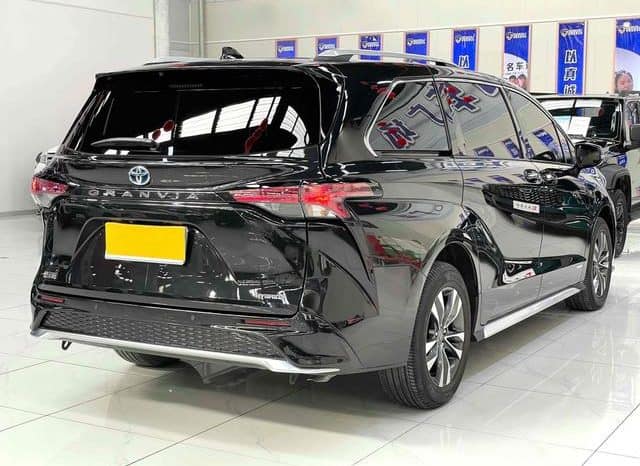 
								Toyota Granvia, 2023 full									