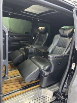 
										Toyota Vellfire, 2022 full									