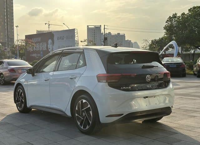 
								Volkswagen ID.3, 2022 full									
