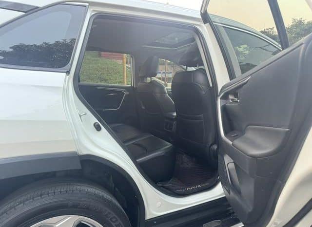 
								Toyota RAV4 (IV), 2021 full									