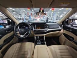 
										Toyota Highlander (III), 2021 full									