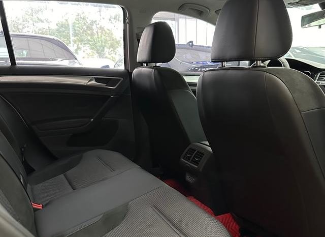 
								Volkswagen Golf 280 TSI, 2020 full									