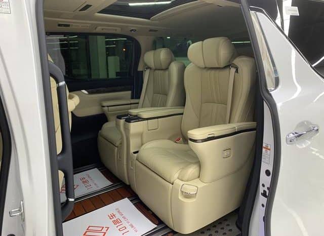 
								Toyota Vellfire, 2021 full									