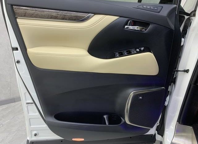 
								Toyota Vellfire, 2021 full									