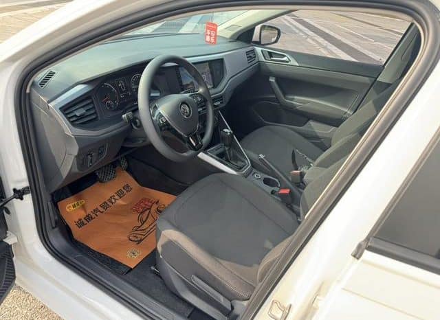 
								Volkswagen Polo (IV), 2020 full									