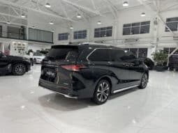 
										Toyota Granvia, 2024 full									