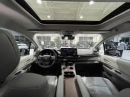 
										Toyota Granvia, 2024 full									