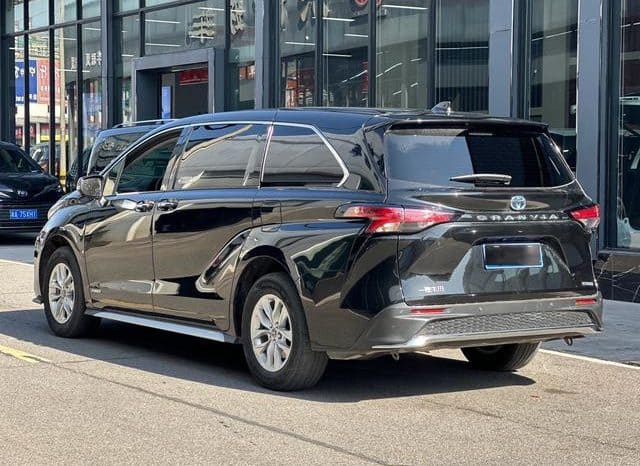
								Toyota Granvia, 2023 full									