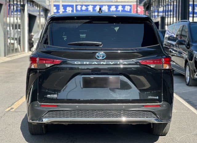 
								Toyota Granvia, 2023 full									