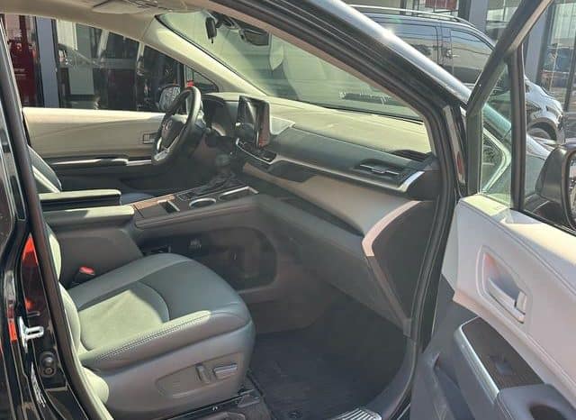 
								Toyota Granvia, 2023 full									