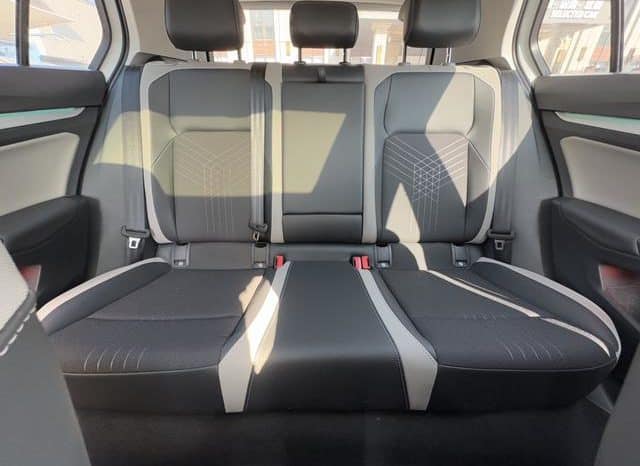 
								Volkswagen Golf 280 TSI, 2024 full									