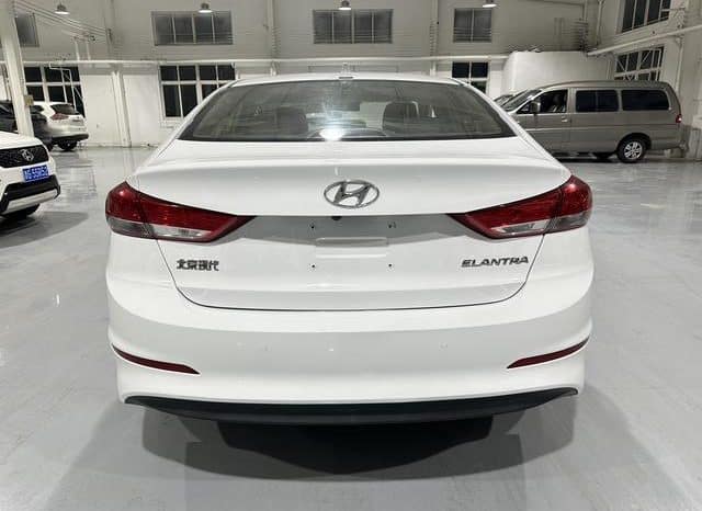 
								Hyundai Elantra (VI), 2020 full									