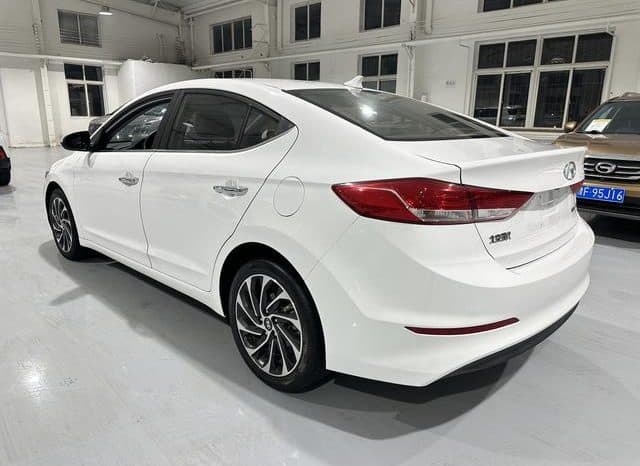 
								Hyundai Elantra (VI), 2020 full									