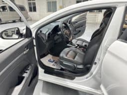 
										Hyundai Elantra (VI), 2020 full									
