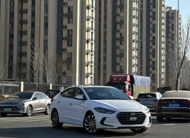 
								Hyundai Elantra (VI), 2020 full									