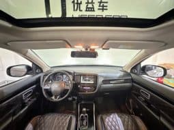 
										Mitsubishi Outlander II, 2022 full									