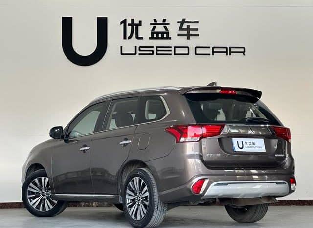 
								Mitsubishi Outlander II, 2022 full									