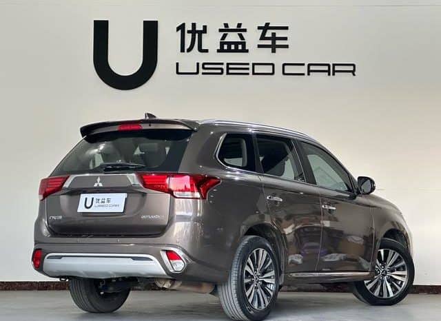 
								Mitsubishi Outlander II, 2022 full									