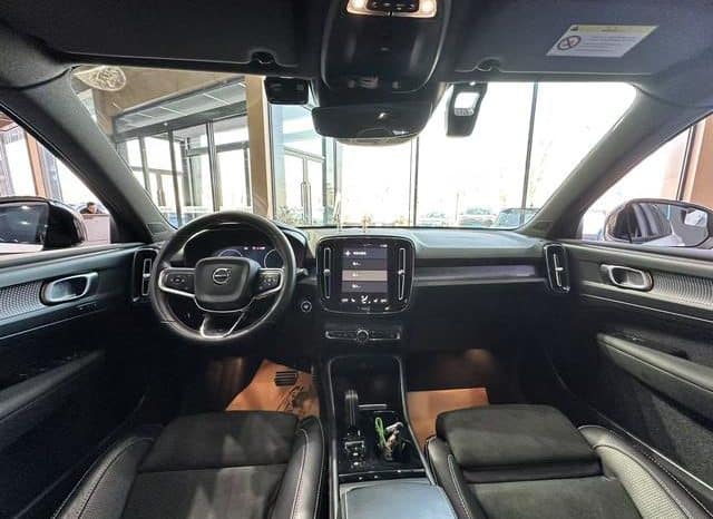 
								Volvo XC40, 2020 full									