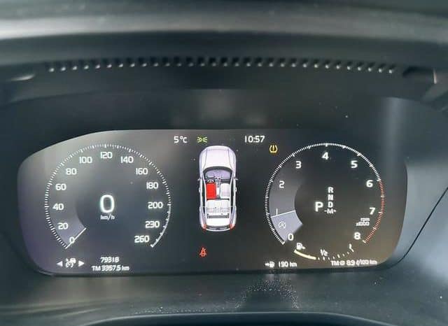 
								Volvo XC40, 2020 full									
