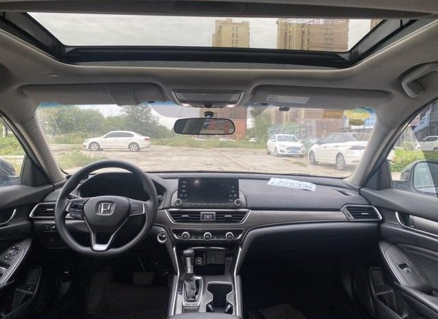 
								Honda Accord, 2021 full									