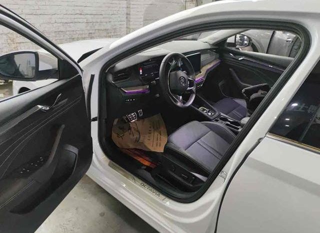 
								Skoda Octavia, 2022 full									