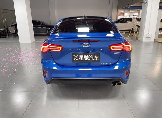 
								Ford Focus, 2021 full									