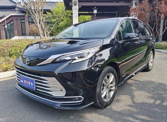 67981cbe43949 Toyota Sienna, 2022