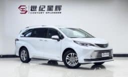 
										Toyota Sienna, 2022 full									